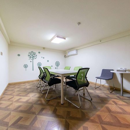 ホテル Ibis Styles Nantong Development Zone Shimao Plaza エクステリア 写真