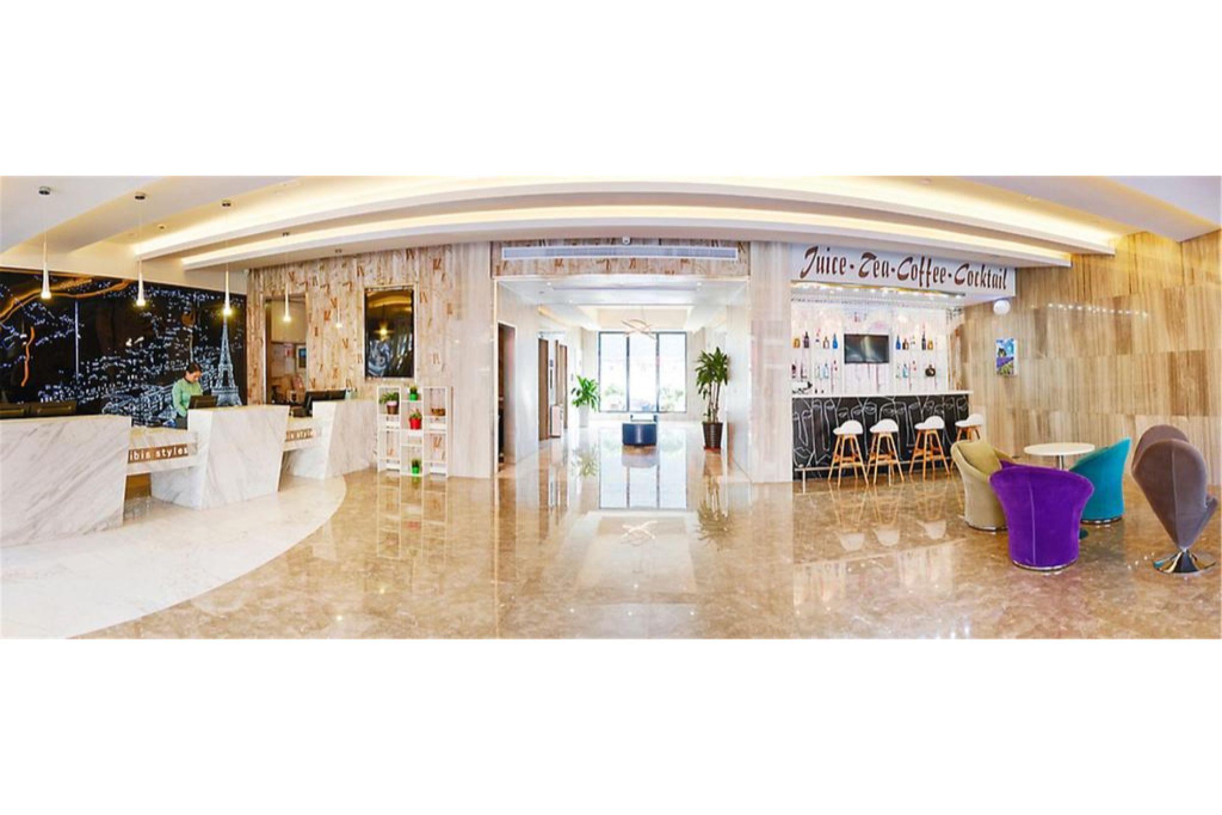 ホテル Ibis Styles Nantong Development Zone Shimao Plaza エクステリア 写真
