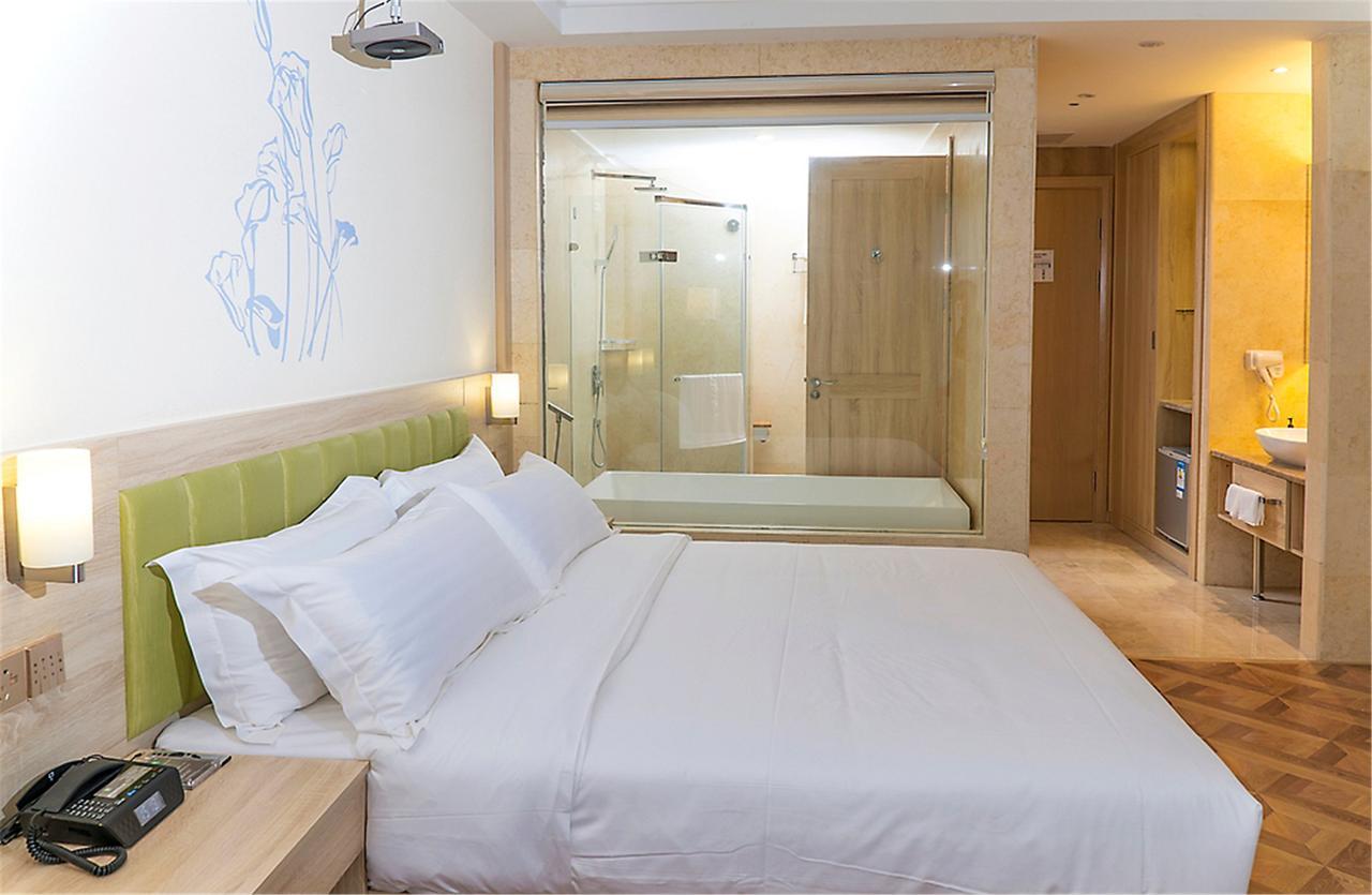 ホテル Ibis Styles Nantong Development Zone Shimao Plaza エクステリア 写真
