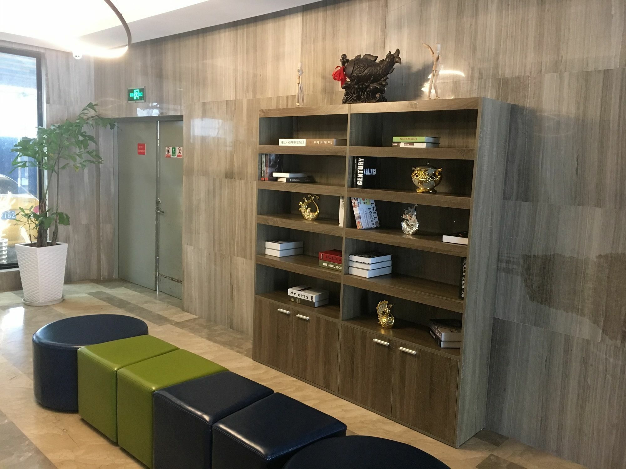 ホテル Ibis Styles Nantong Development Zone Shimao Plaza エクステリア 写真